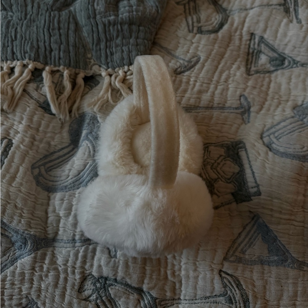 Cozy White Faux Fur Earmuffs - Picture 3 of 5
